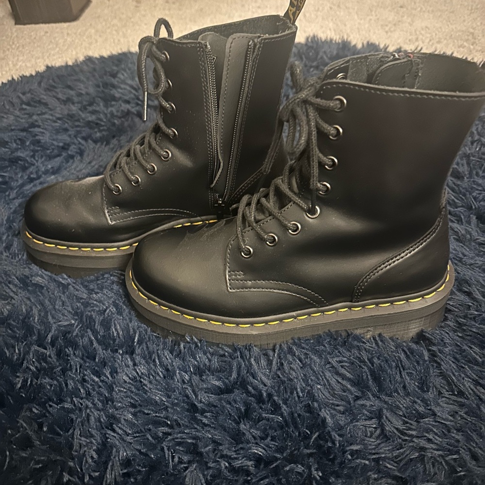 Dr. Martens air wair